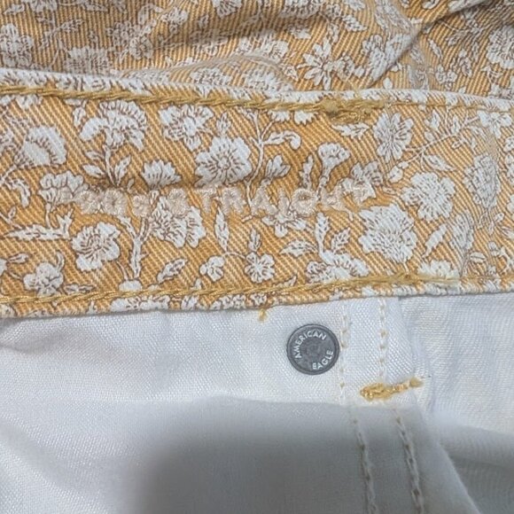 NWT AE | 90s Straight Leg Jeans in Yellow Floral (18/34) - Picture 9 of 14